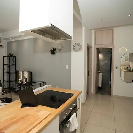 Cozy 1 Bedroom In The Heart Of Pangrati *